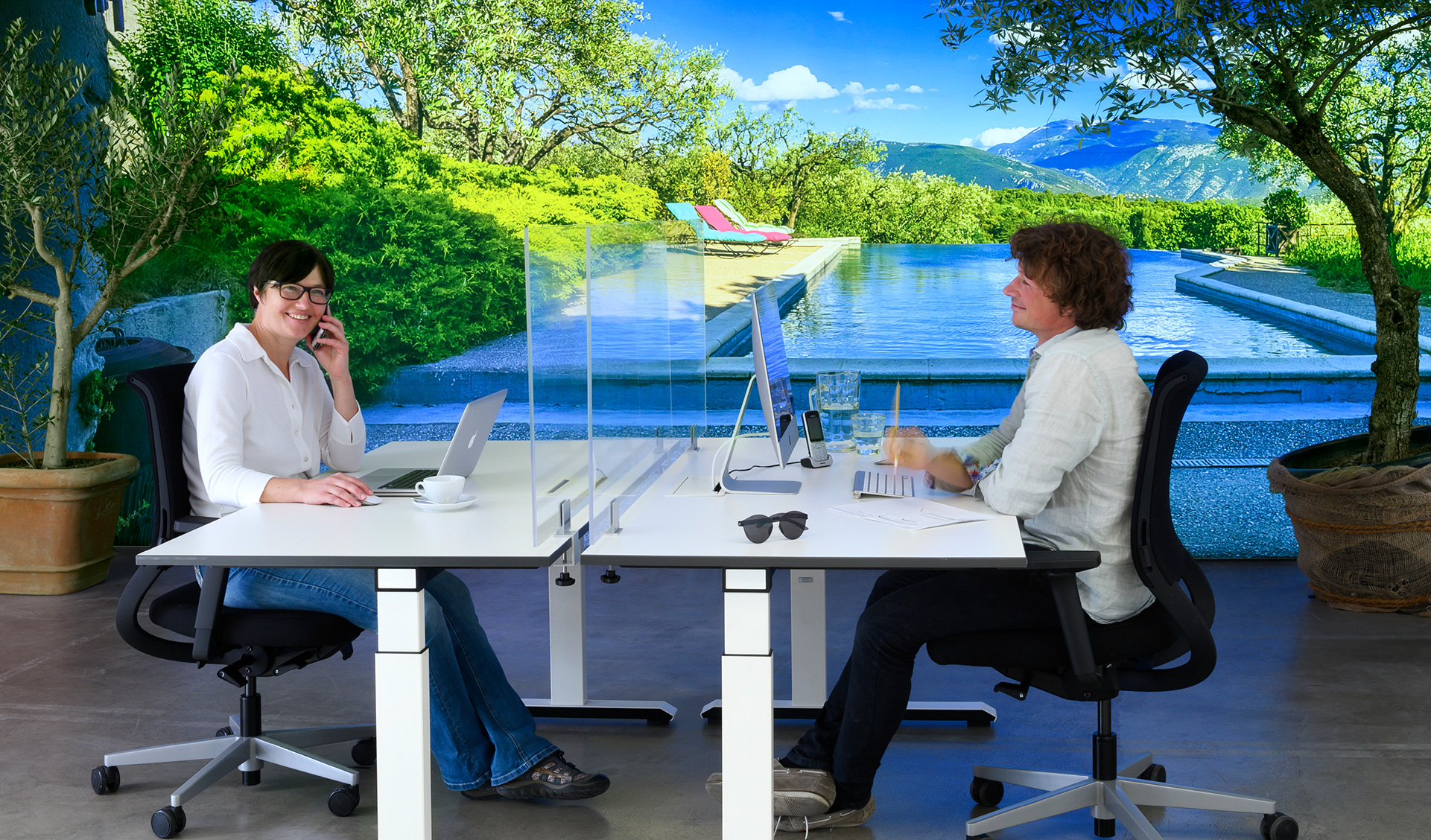 Work at the Pool &ndash; Akustikbilder und Schallabsorber von SCHALLSAUGER&reg;