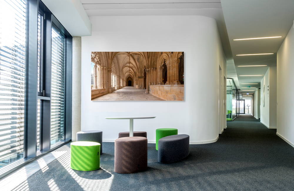 Kreuzgang &ndash; Akustikbilder und Schallabsorber von SCHALLSAUGER&reg;