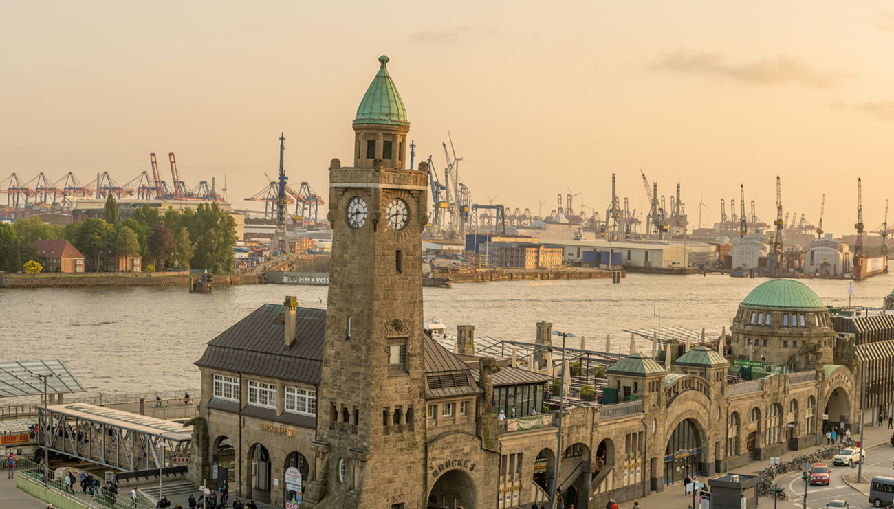 hamburg landungsbr&uuml;cken &ndash; Akustikbilder und Schallabsorber von SCHALLSAUGER&reg;