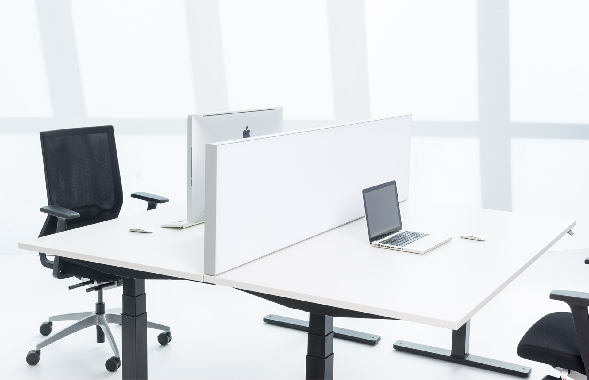 Table &ndash; Akustikbilder und Schallabsorber von SCHALLSAUGER&reg;