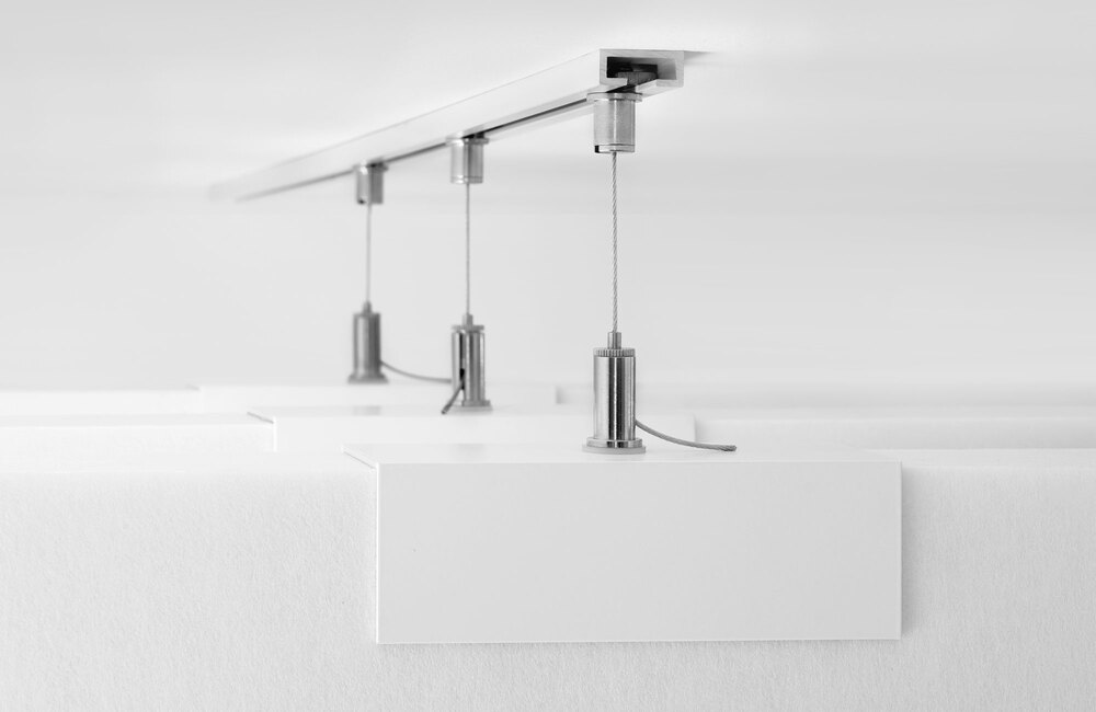 Schallabsober als Baffle an der Decke