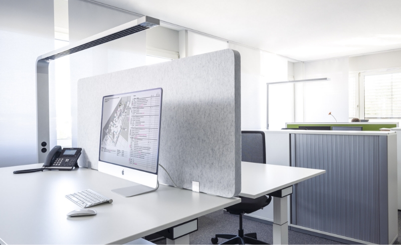 Schallabsorber auf dem Tisch &ndash; SCHALLSAUGER&reg; Licht und Akustik