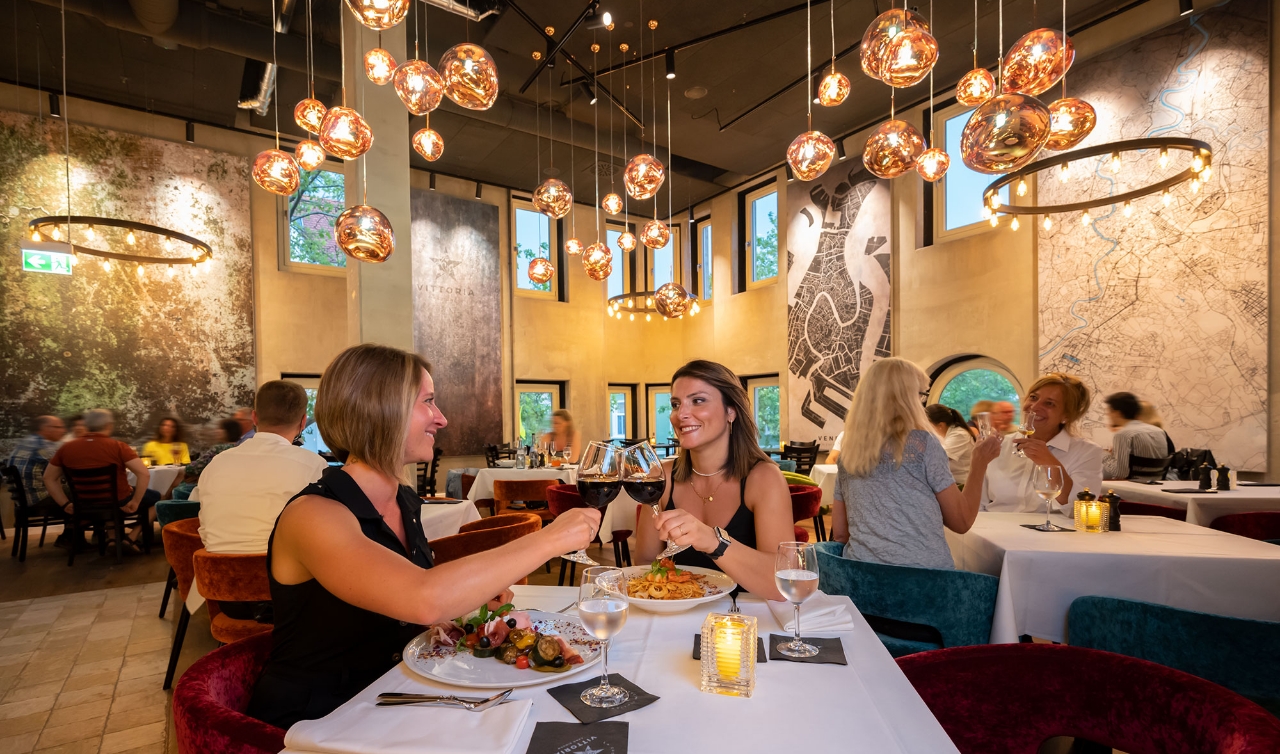 Hotellerie, Gastronomie &ndash; Akustikbilder und Schallabsorber von SCHALLSAUGER&reg;