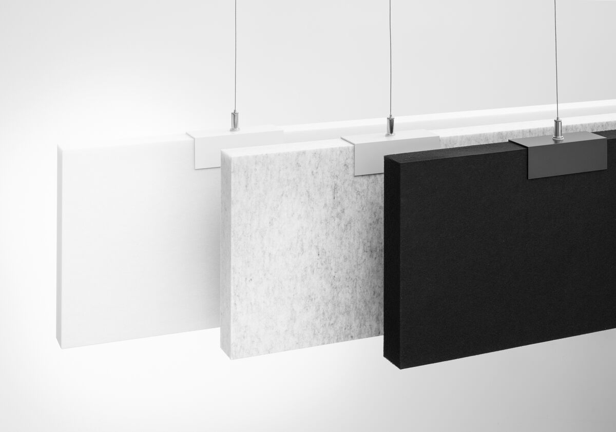 Frameless Baffle abgehängte Akustik-Baffles in Weiß, meliertem Grau und Schwarz an Seilaufhängung, Produktansicht