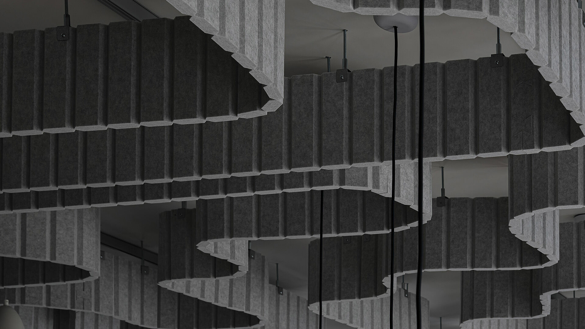 Frameless Baffle Curvy